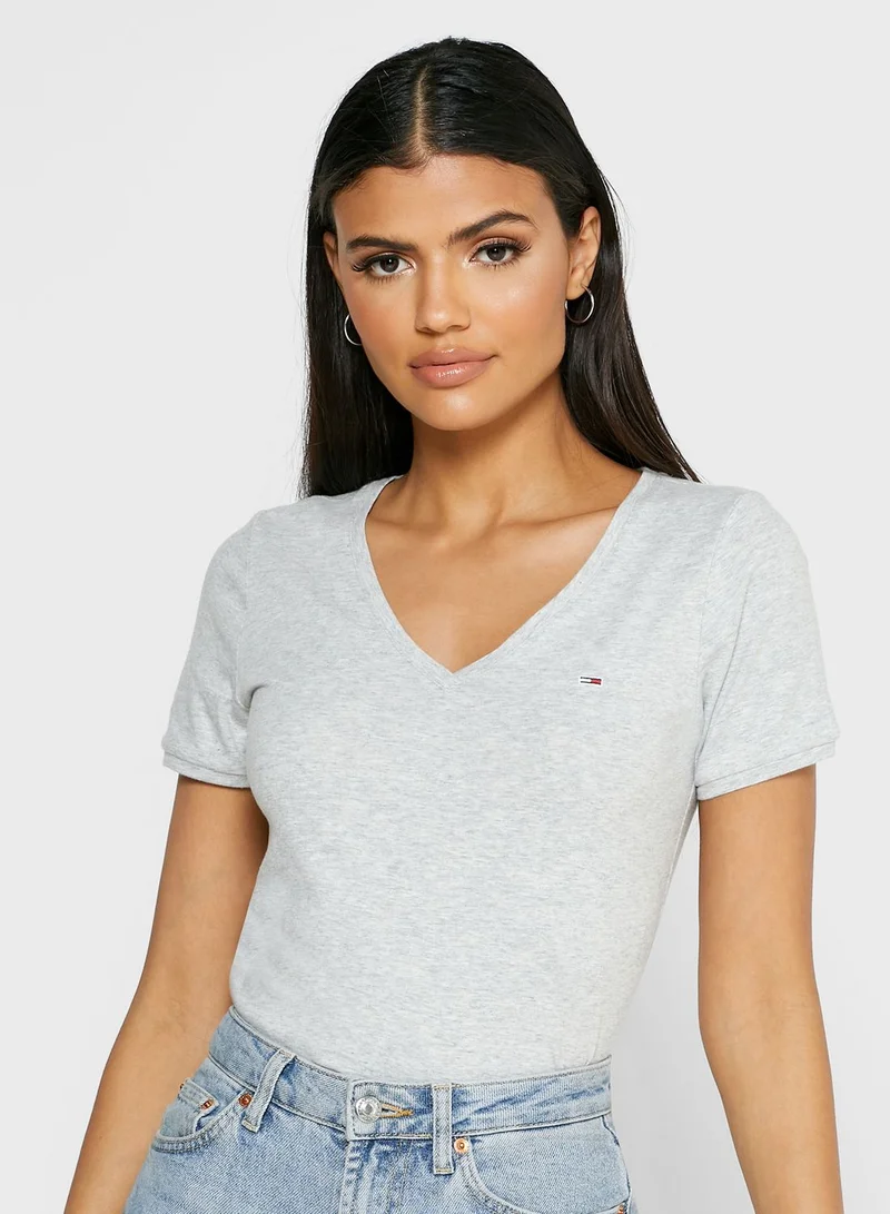 TOMMY JEANS Logo V-Neck T-Shirt