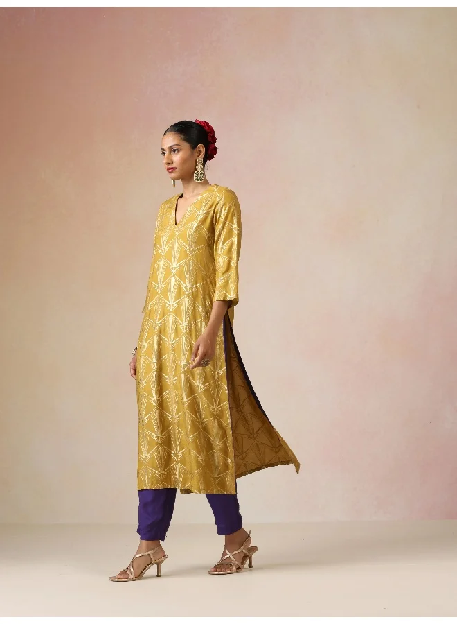 trueBrowns trueBrowns Mustard Gold Foil Print Muslin Silk Straight High-Slit Kurta Set