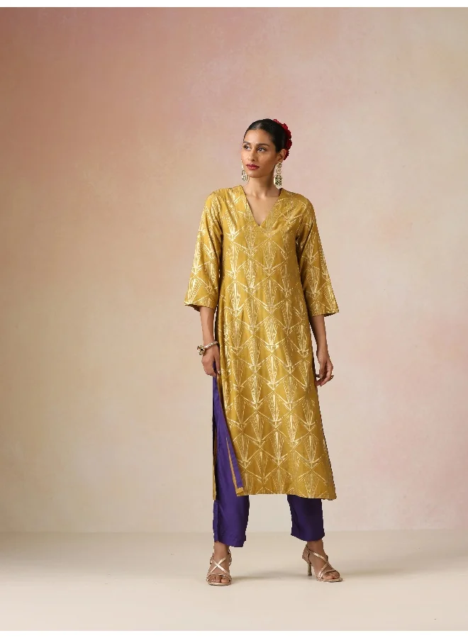 trueBrowns trueBrowns Mustard Gold Foil Print Muslin Silk Straight High-Slit Kurta Set