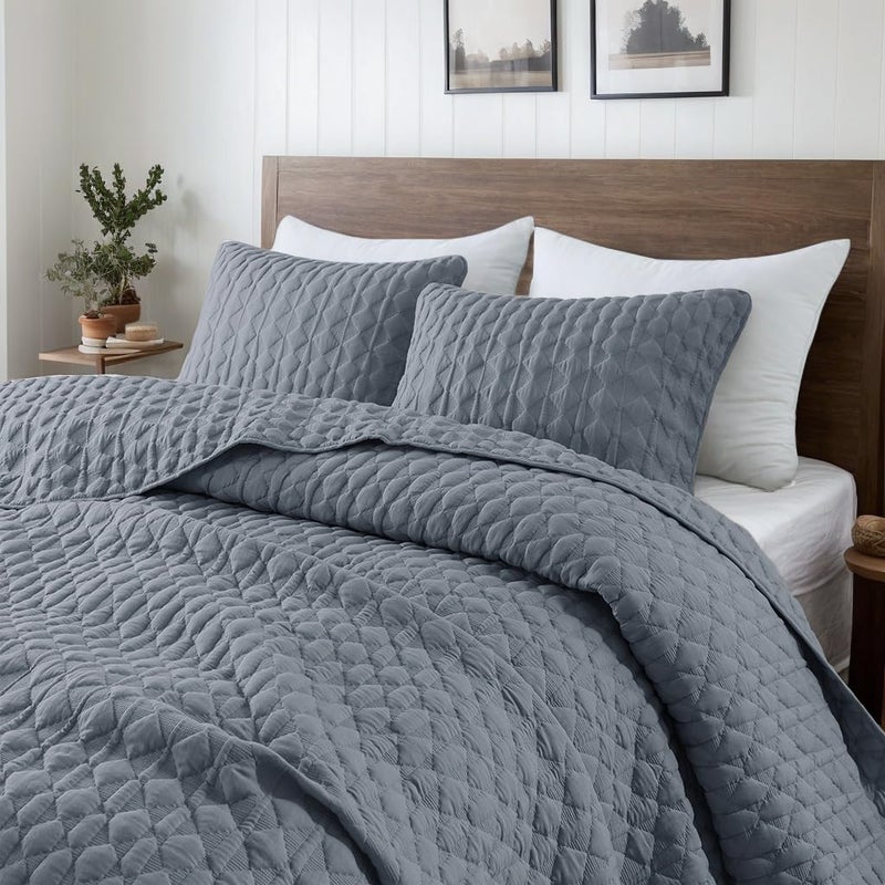 WDCOZY Blue Oversized California Cal King Size Quilt Bedding Sets with 2 Pillow Shams Lightweight Soft Bedspread Coverlet Bed Cover for All Season 3 Pieces 116x106 inches