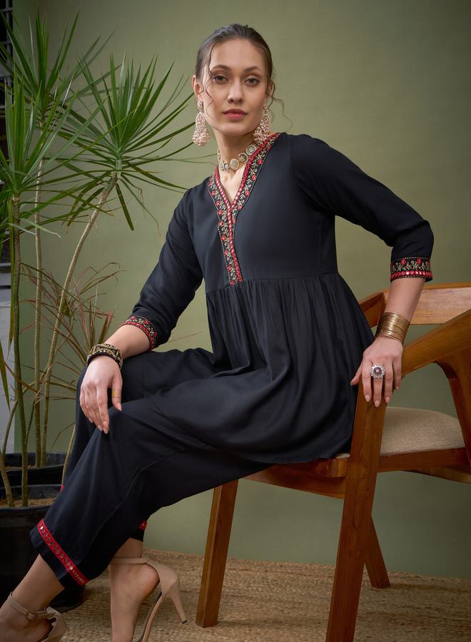 SASSAFRAS Embroidered Hem Peplum Top & Pants Co-Ord by Styli  - Image 2