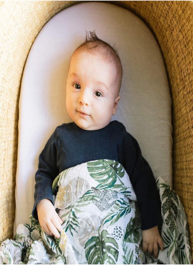 Bebe au Lait - Bebe au Lait Jungle Rainforest Muslin Swaddle Blanket, Green, One Size (SWBMJG) - Image 1