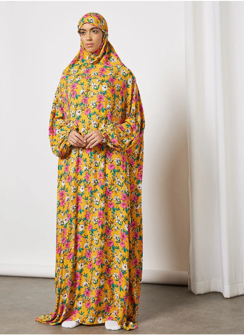 Hayat Praying Dress With Attached Veil