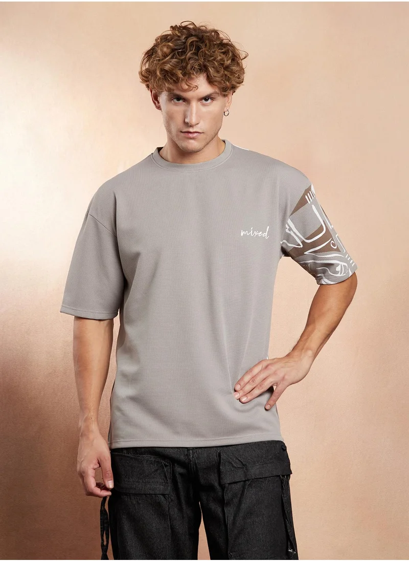 Campus Sutra Campus Sutra Men's Coin Grey Boxy Folk-Wave T-Shirt For Casual Wear | Crew Neck | Short Regular Sleeves | Pull On Closure | T-Shirt Crafted With Comfort Fit For Everyday Wear