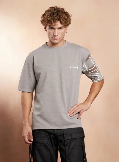 Campus Sutra Men's Coin Grey Boxy Folk-Wave T-Shirt For Casual Wear | Crew Neck | Short Regular Sleeves | Pull On Closure | T-Shirt Crafted With Comfort Fit For Everyday Wear