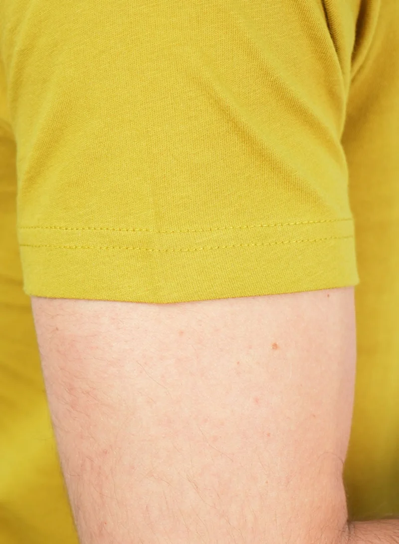 GIORDANO  Men's Slim Fit Cotton Jersey Crew Neck Print Tee | WWS Graphic for Men | Best Price UAE