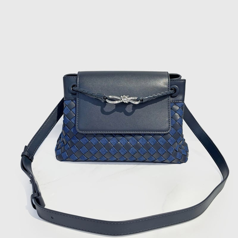 New Andiamo Woven Bag Trendy Unisex Large Bag With Figure-Eight Bow Silver Buckle Flap Single Shoulder Crossbody Bag - Image 1