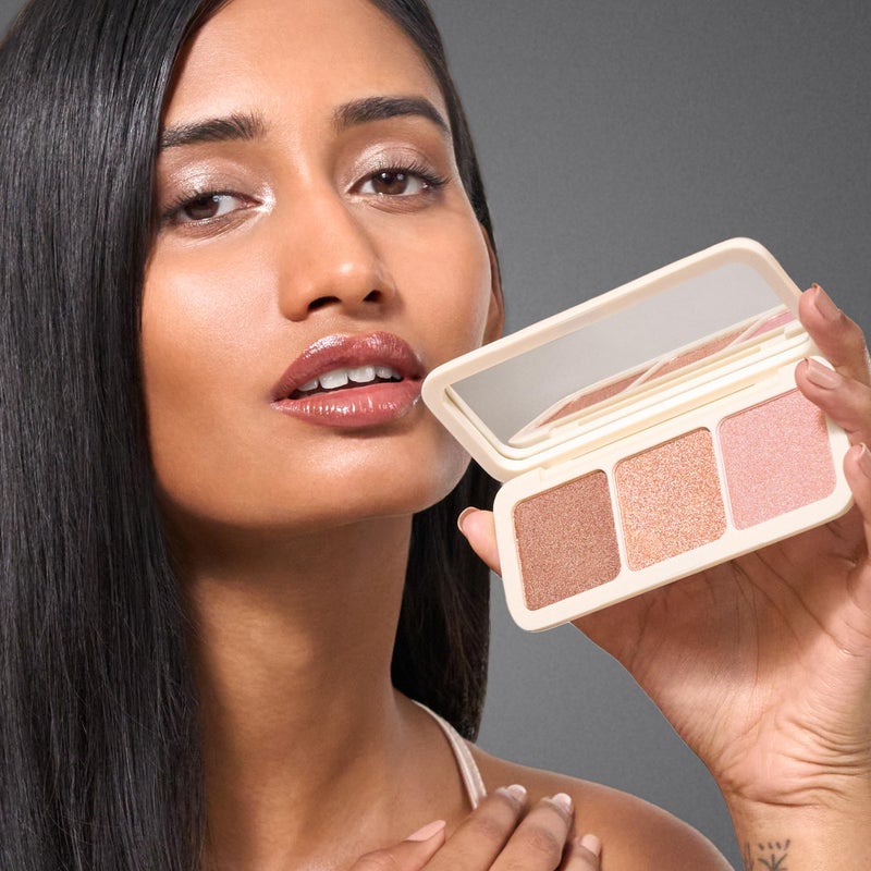 COVER FX Custom Enhancer Highlighter Makeup Palette - Buildable Illuminating Highlight - Use on Eyes, Cheeks and Body - Travel Friendly - Image 2