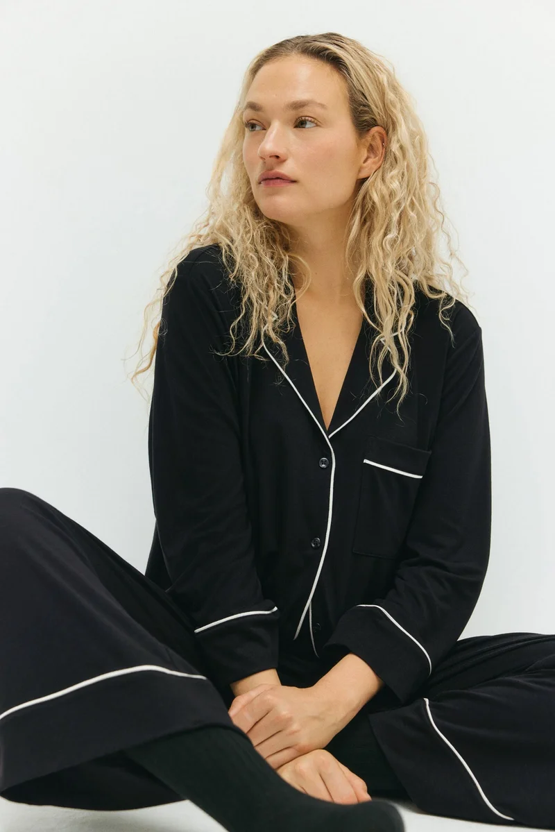 H&M MAMA Piping-detail pyjamas