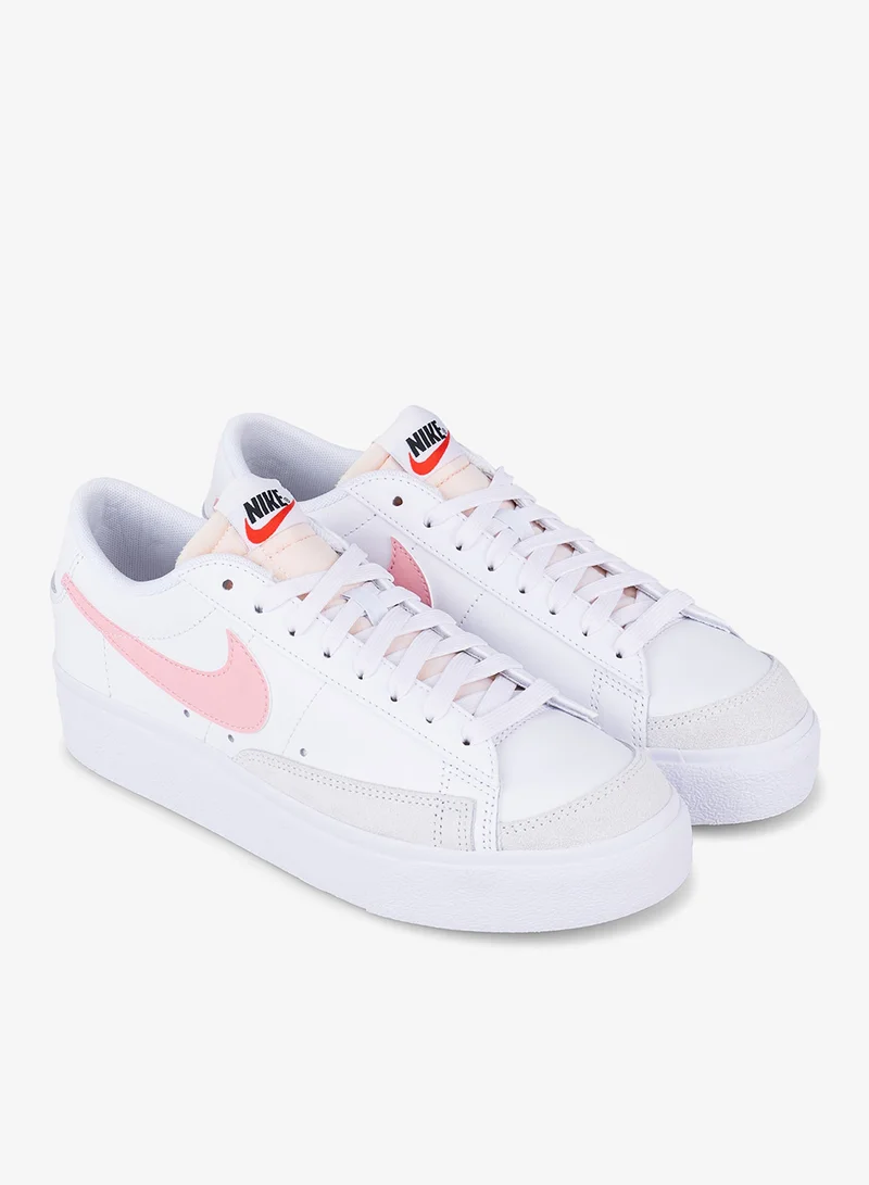 نايكي حذاء بليزر لو بلاتفورم للنساء