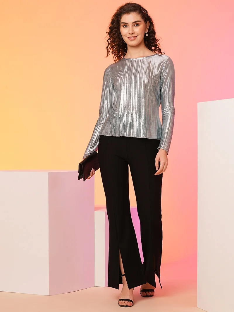 globus Women Silver-Toned Styled Back Sheen Top
