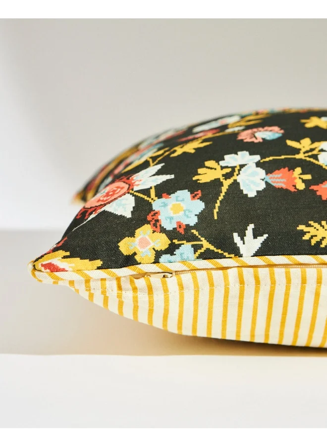 Chumbak Pixel Paisley 18" Cushion Cover