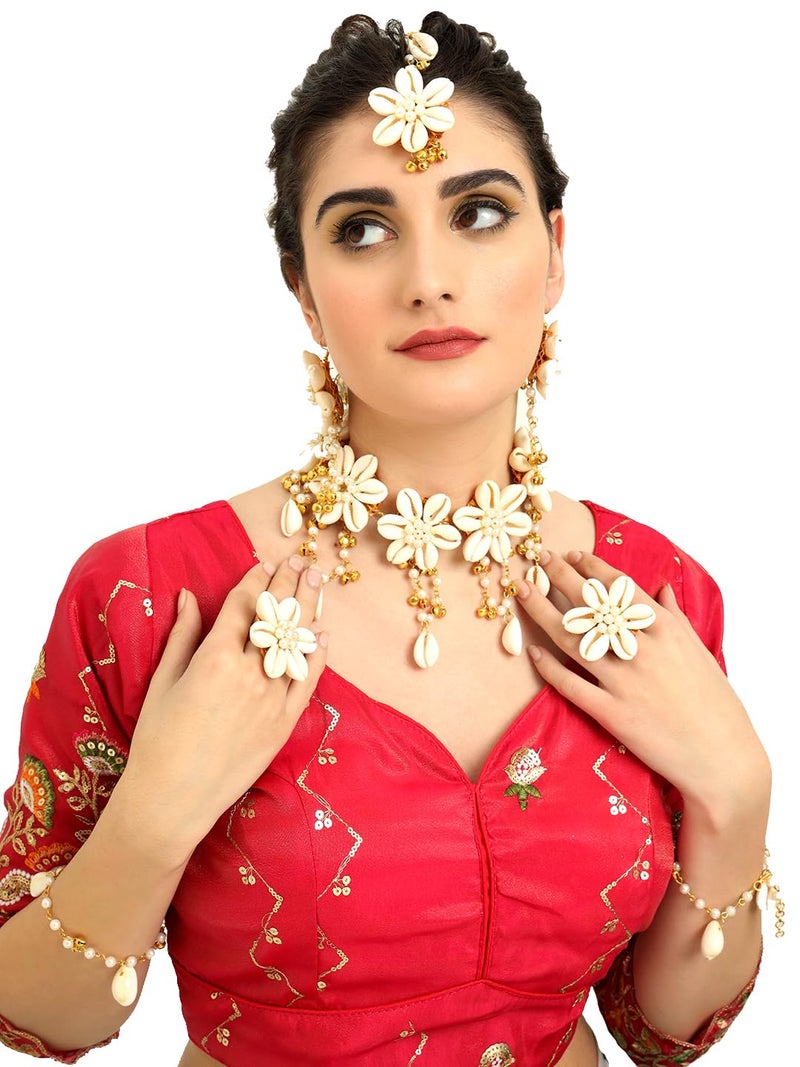 NMII Traditional Kaudi Sea Shell Golden Bells & White Moti Pearls Jewellery Set For Bridal Women & Girls | Includes Necklace, Ear Chain, Maang Tikka, Chain Bracelet | Wedding, Haldi, Mehandi, Occasion - Image 2