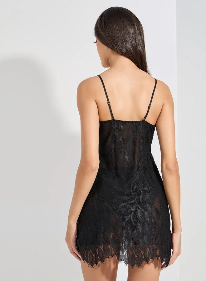 ستايلي All Over Lace Faux Fur Trim Slip