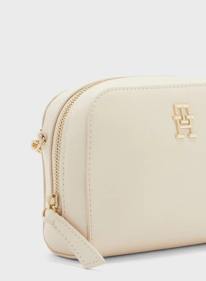 TOMMY HILFIGER Feminine Crossbody Bag