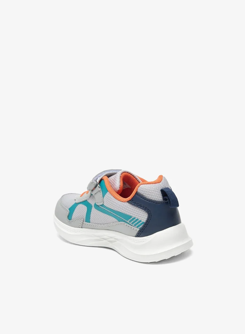 شو اكسبرس حذاء رياضي بألواح إغلاق بشريط لاصق