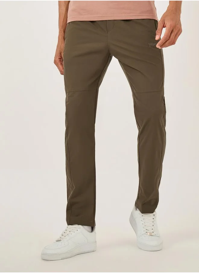 فورت كولينز Men Solid Drawstring Waist Regular Fit Pants
