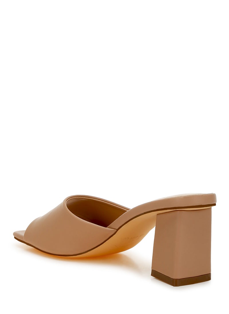 Faux Leather Block Heel Sandals in Camel - pzsku/ZEAD2BD474F3468363F0AZ/45/_/1739861967/cb42c23d-8e5d-4b10-8998-45cec5d6c62c