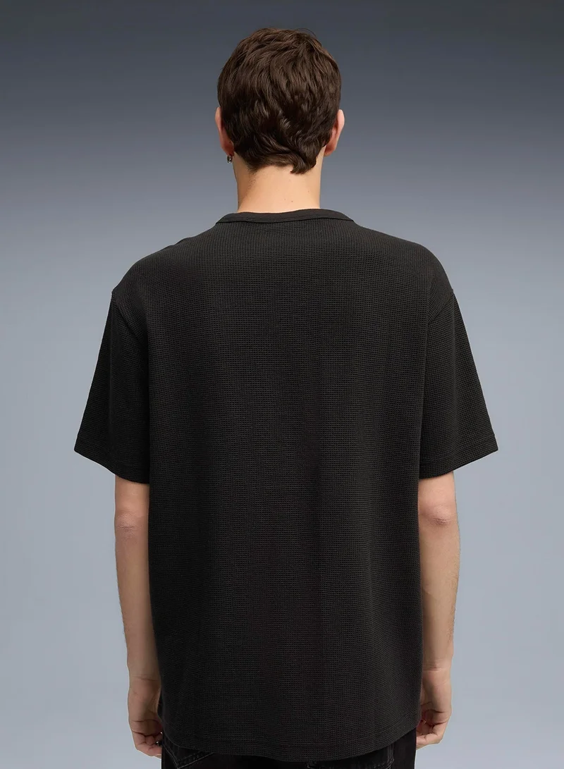 PUMA Classics Relaxed Pinnacle T-Shirt