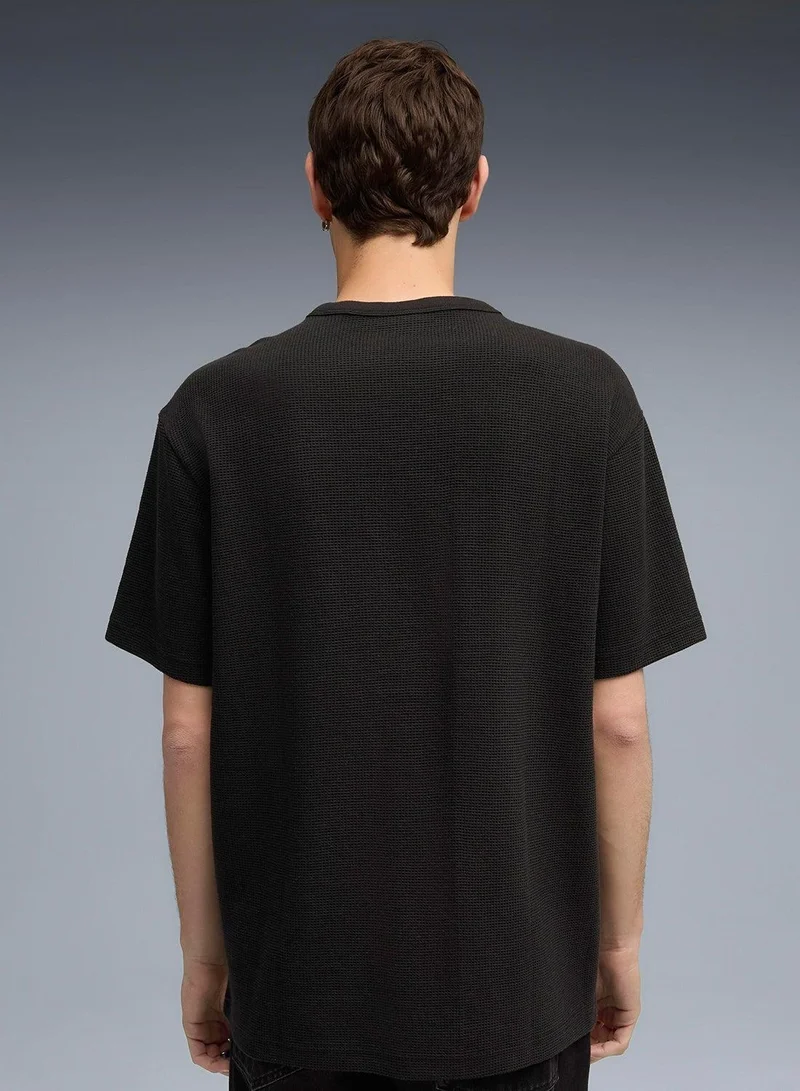 PUMA Classics Relaxed Pinnacle T-Shirt