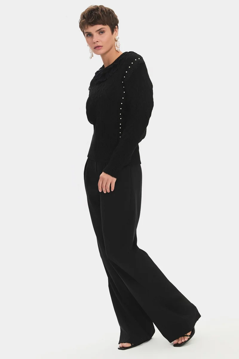جون Women's Crew Neck Ruffle Hair Knitted Sweater