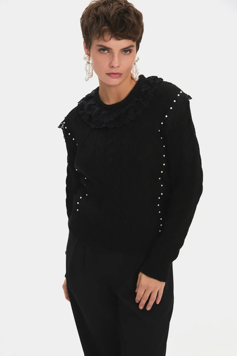 جون Women's Crew Neck Ruffle Hair Knitted Sweater