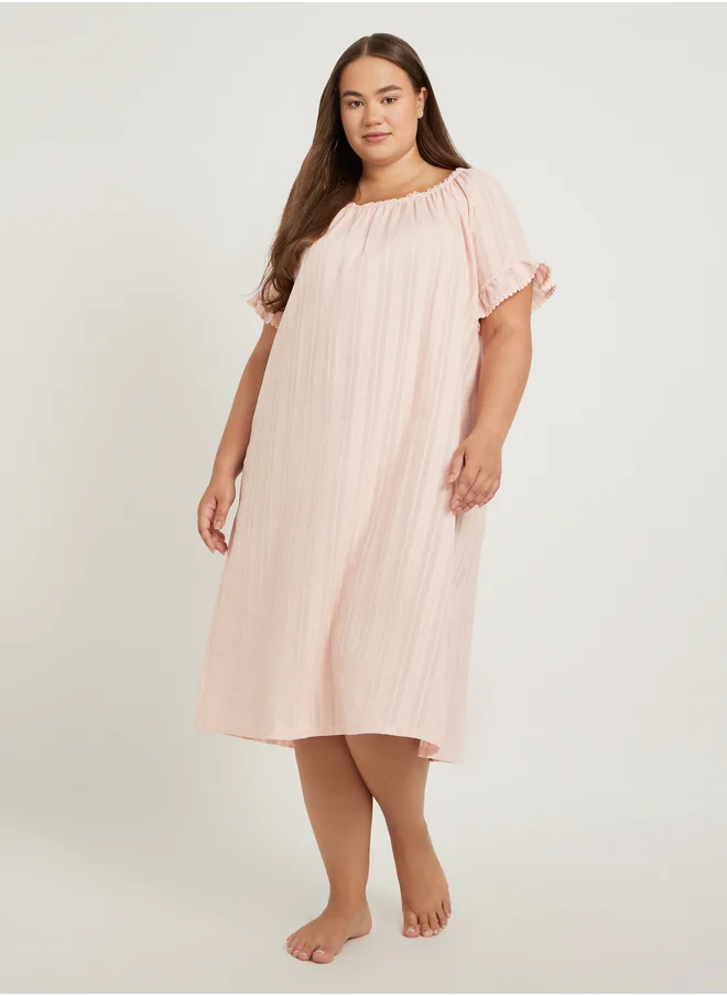 Styli Plus Size Circle Lace Broderie Trim Nightdress