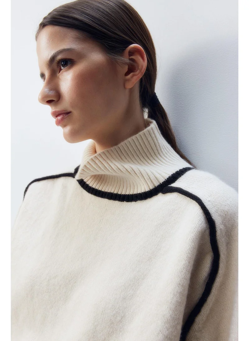 اتش اند ام Turtleneck jumper