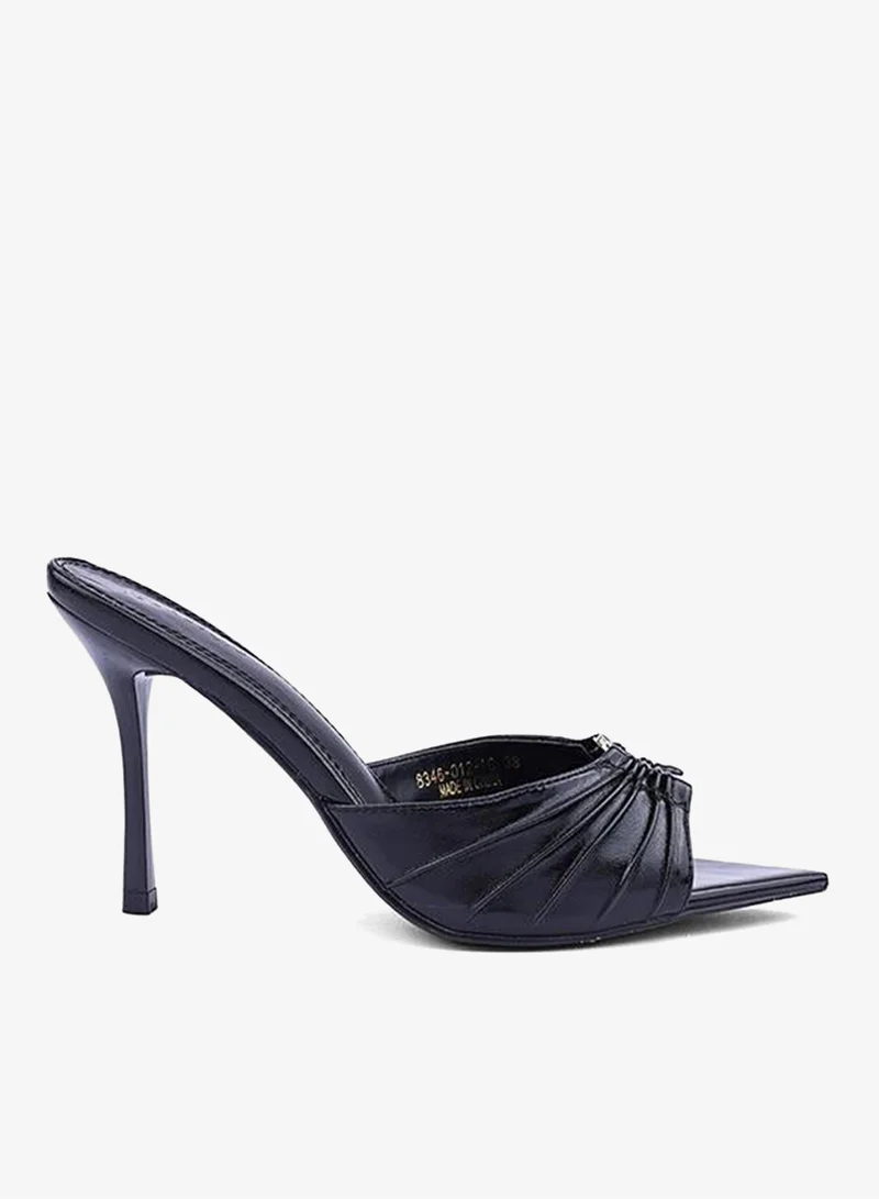 أيقون كعب مفتوح مطرز