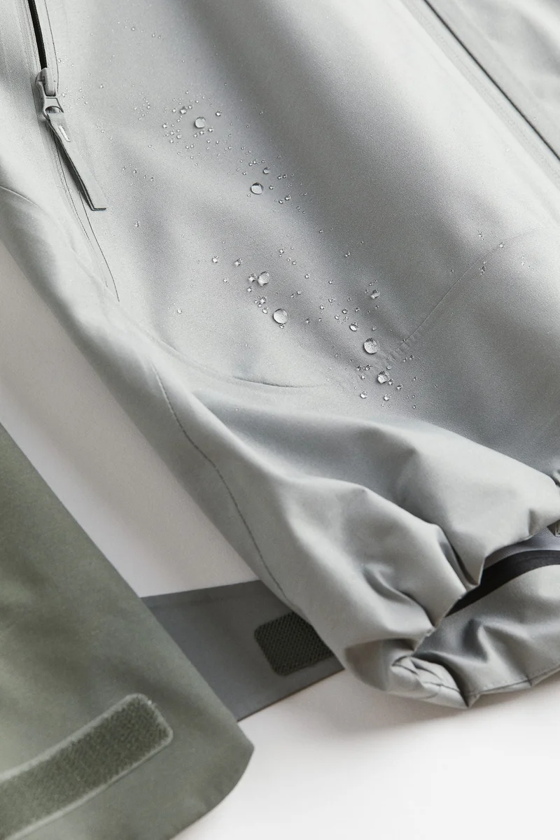 اتش اند ام جاكيت مقاوم للماء