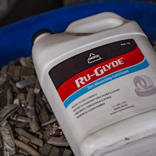 AGS زيت تركيب الإطارات ومواد التشحيم المطاطية RuGlyde، زجاجة سعة 1 جالون، تجديد مطاط الإطارات، سهولة تثبيت حافة الإطار، معالجة الإطارات، مادة تشحيم الإطارات، ملحق تغيير الإطارات - Image 4