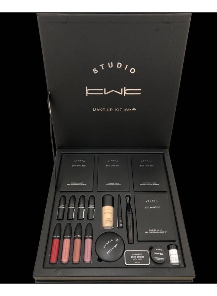 كيه دابليو كيه طقم مكياج من KWK متكامل من 19 قطعه متعددة و سهل الاستخدام - Image 5