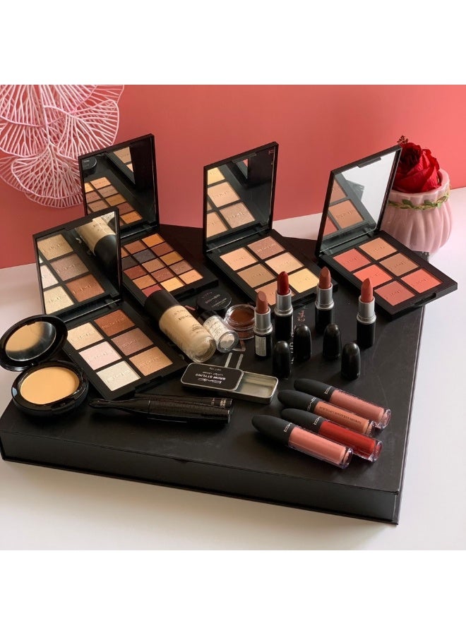 كيه دابليو كيه طقم مكياج من KWK متكامل من 19 قطعه متعددة و سهل الاستخدام - Image 4