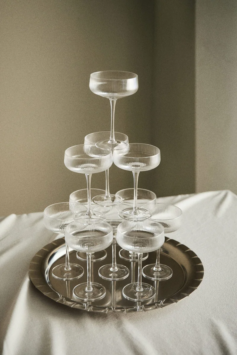 H&M 4-pack fluted coupe glasses