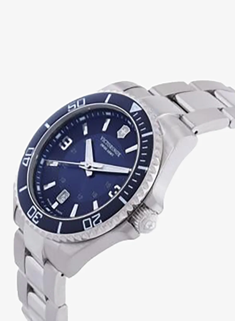 Victorinox 242007 Maverick Round 43Mm Watch