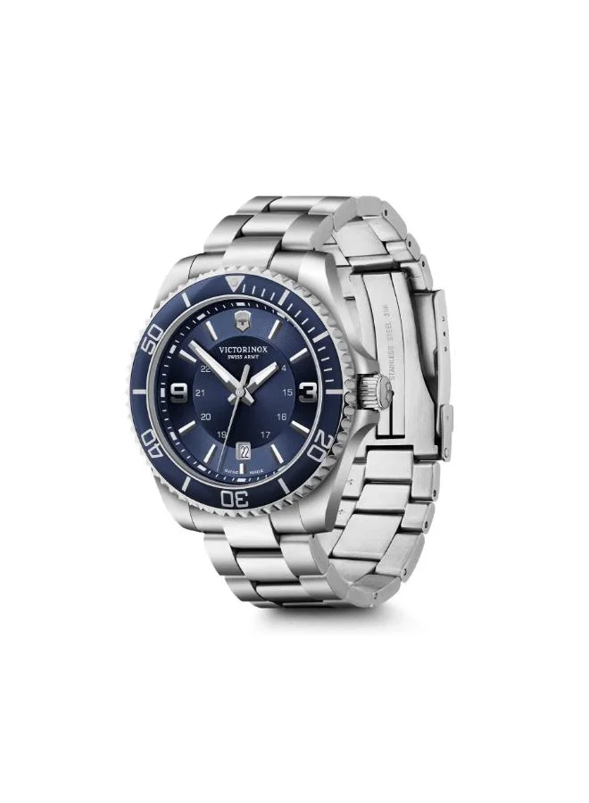 242007 Maverick Round 43Mm Watch