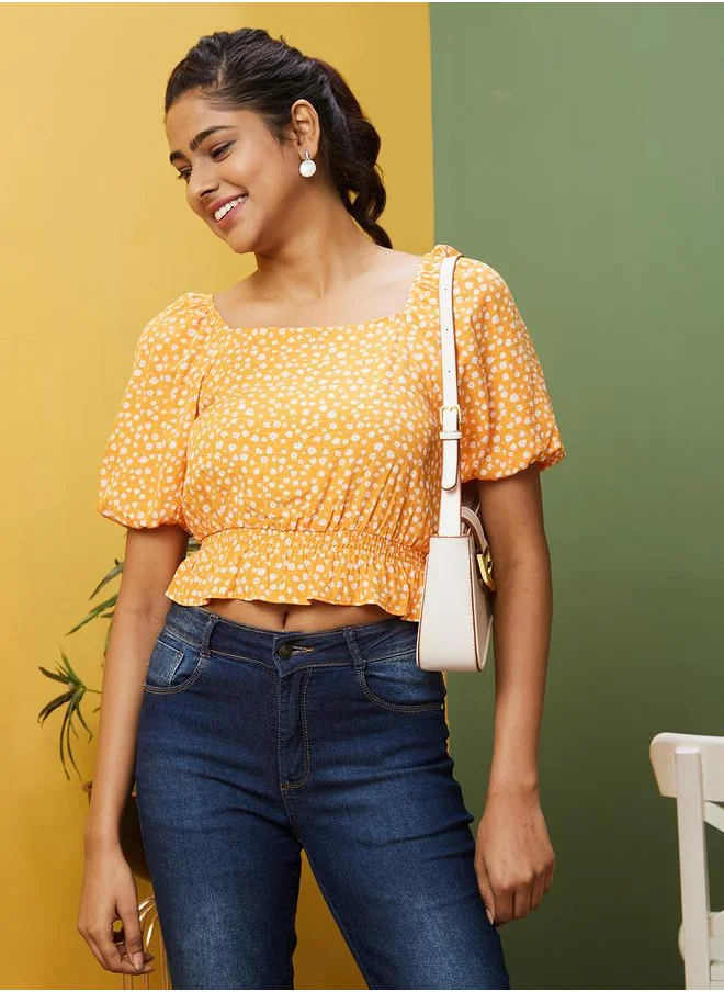 globus Globus Floral Printed Square Neck Smocked Crop Top