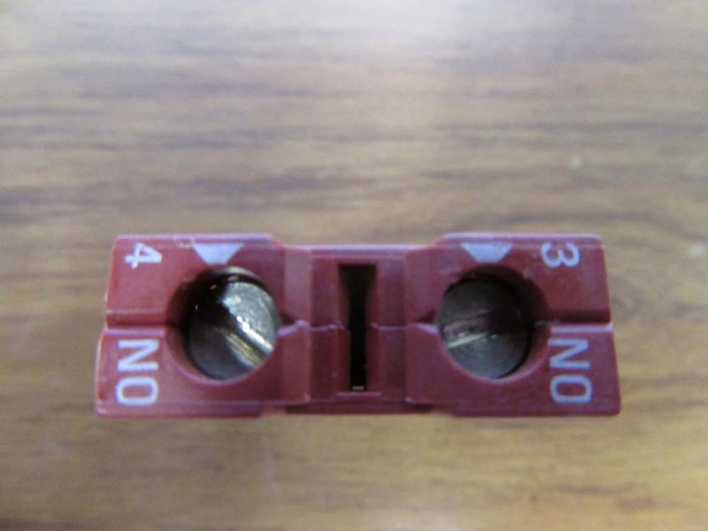 Siemens 3SB14000B Contact Block 6amp 230V - Image 3