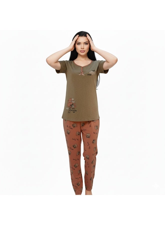 جوانا طقم بيجاما نسائي بطبعة كرتونية، قميص بأكمام قصيرة وبنطال طويل، بيج/سلمون - Image 4