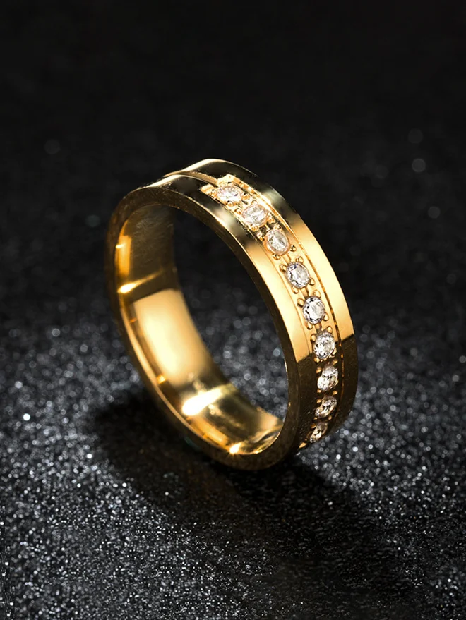 Styli Gold Ring with Crystal Accent