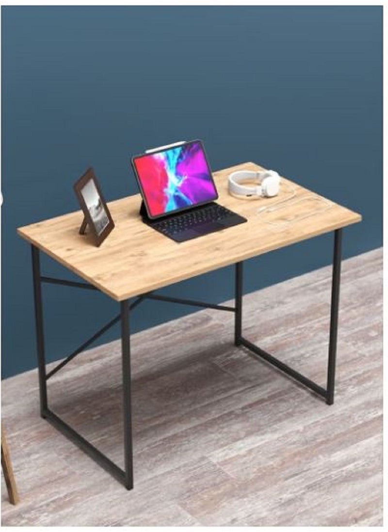 Elegant Computer Table Study Desk Made of Wooden Top and Metal Legs - pzsku/ZEAEB4404B1DDAC7E399CZ/45/_/1707238688/6cce7c0f-c2ba-4ce3-b8cb-5e7c85001f24