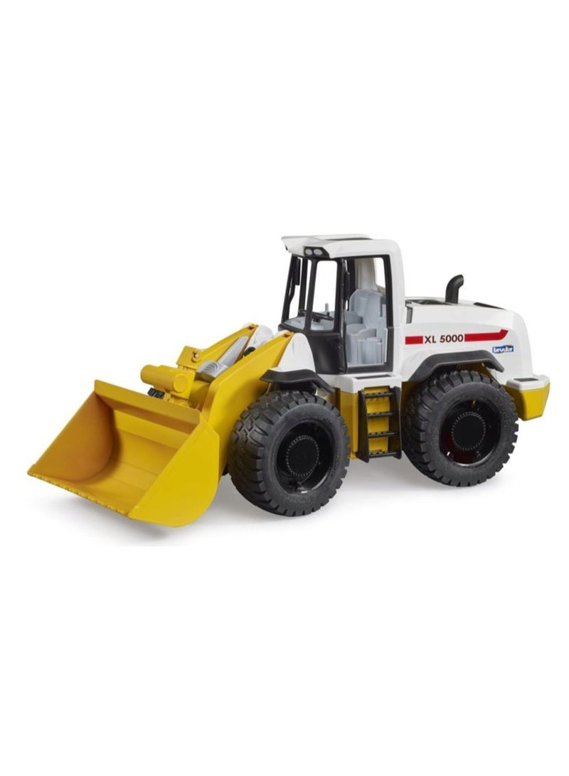 Bruder Wheel Loader Construction Vehicle Toy - Image 1