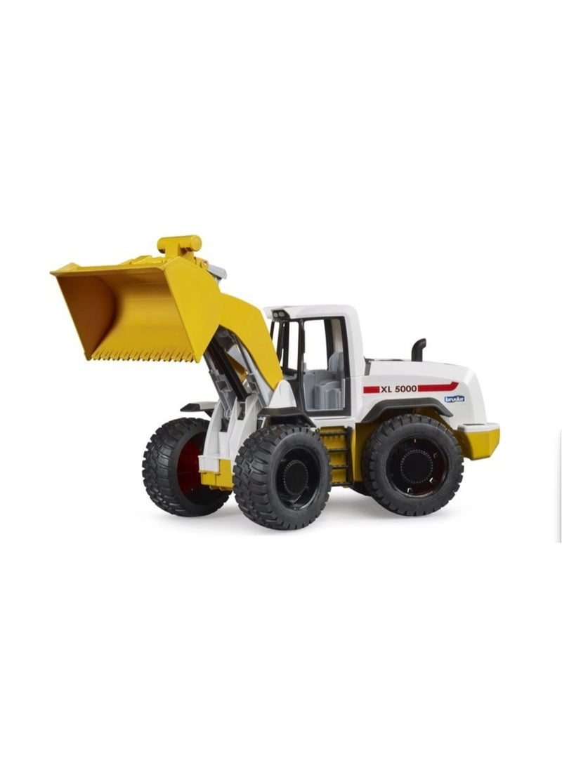 Bruder Wheel Loader Construction Vehicle Toy - Image 4