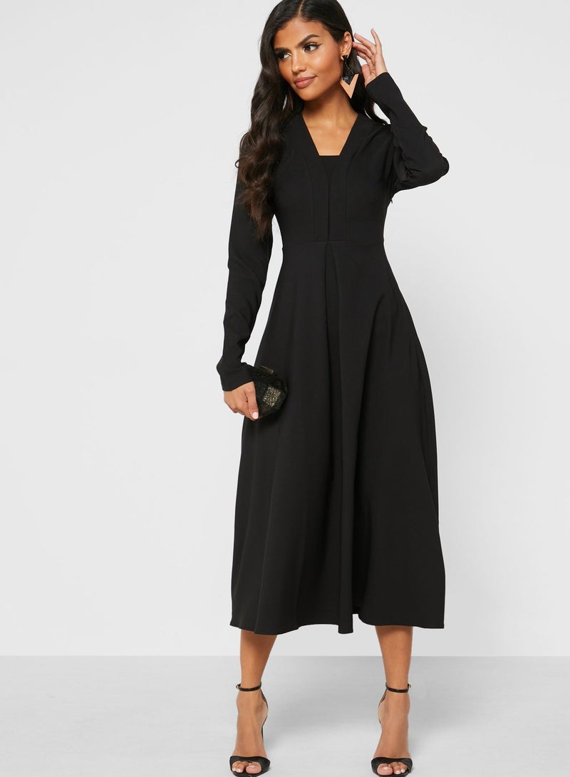 خزانة فستان ميدي بحافة واسعة - Image 4