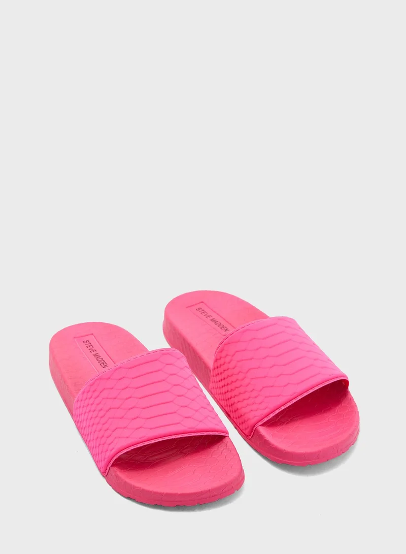STEVE MADDEN Highlight Flat Sandal