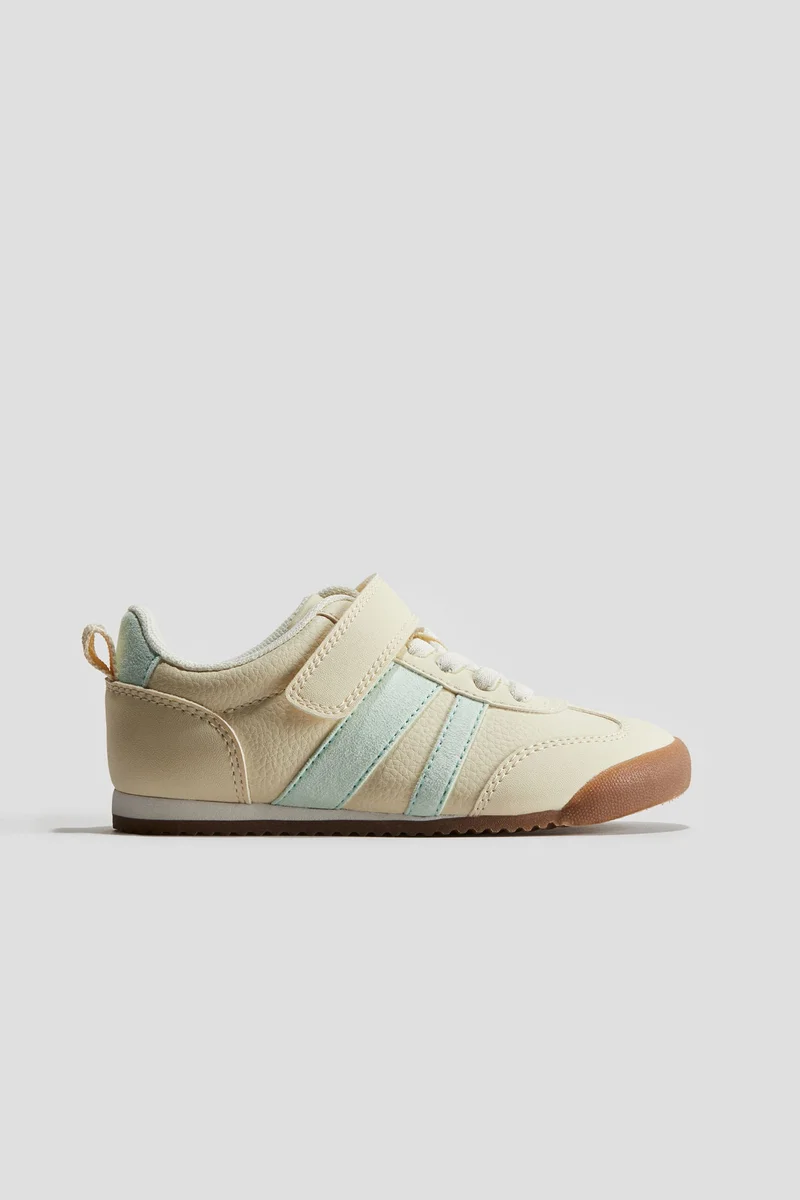 اتش اند ام Trainers