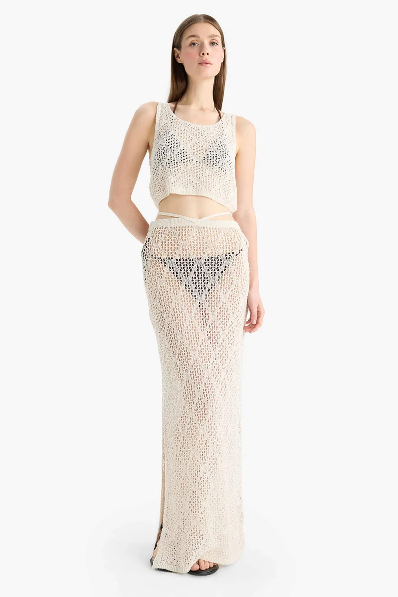 ديفاكتو Fall in Love Round Neck Crop White Beach Top