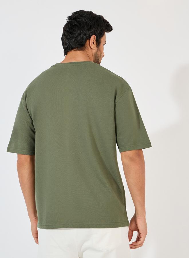 ستايلي تيشيرت قطن تيري فضفاض بجيب مُرقع - Image 4