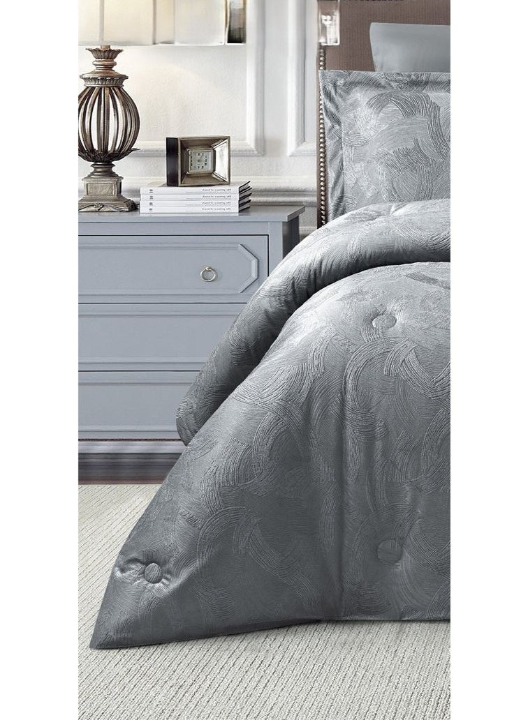 مون مفرش نفرين فخم ملكي بنمط النقش ليضيف الجمال والاناقة الى غرفتك من اجود خامة المايكروفايبر مقاس 240*260 سم - Image 2