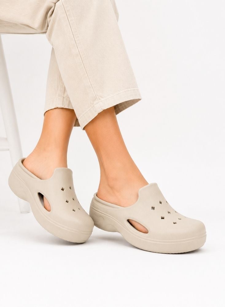 NinEx Women's Waterproof Clogs – Beige - Image 3